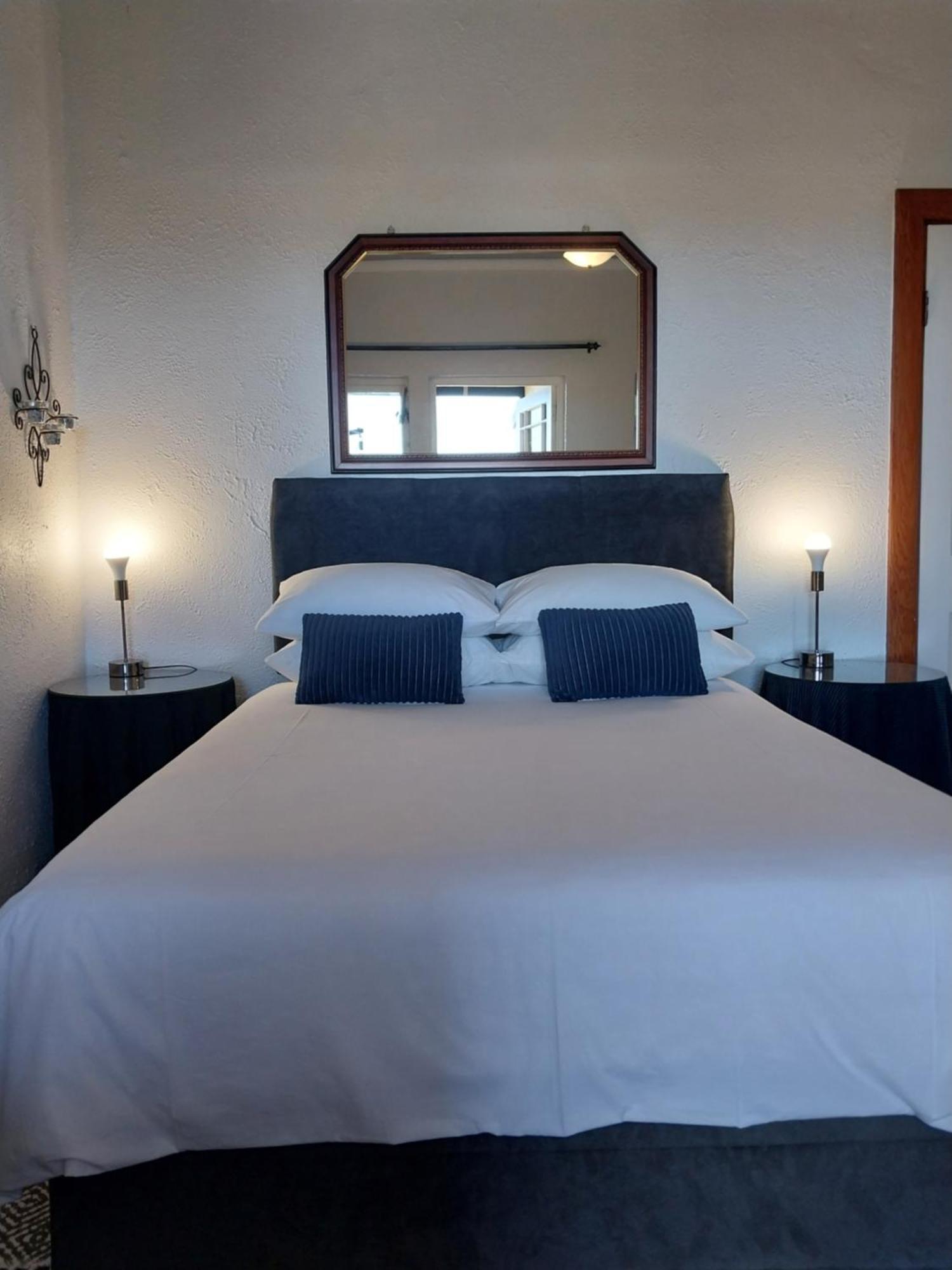 The Trailhouse Hotell Bettyʼs Bay Eksteriør bilde